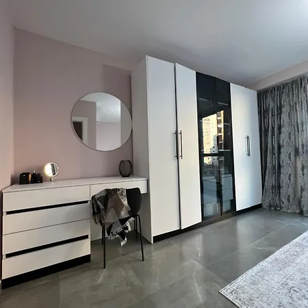 Cozyapartmens شقة *