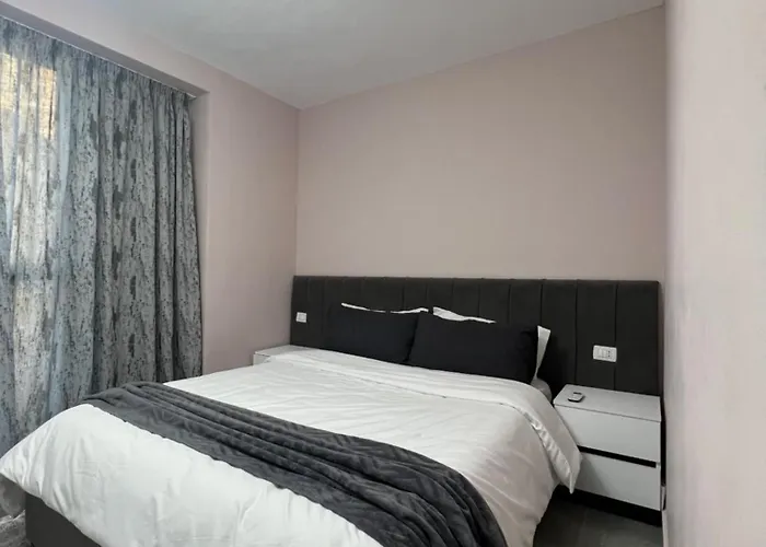 Cozyapartmens דירה טיראנה