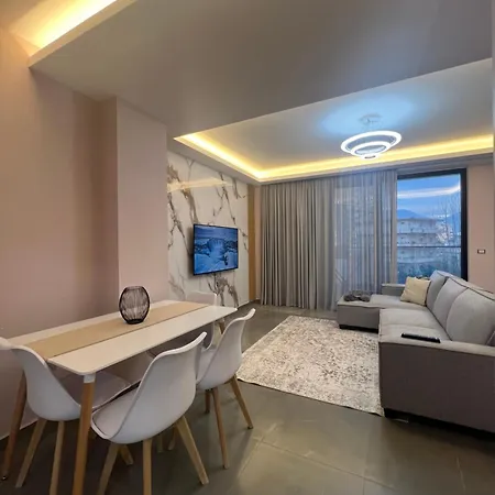 Cozyapartmens Τίρανα